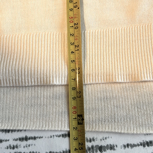 💯 Merino Wool Cowl Neck Sweater - Picture 7 of 9